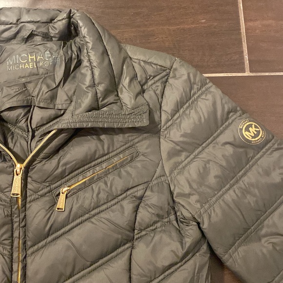 Michael Kors Down Puffer Jacket in Hunter Green - Picture 3 of 7